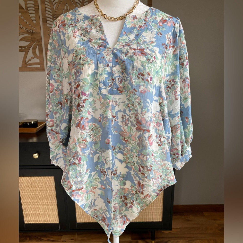 Rose & Olive Blue Floral V-Neck Blouse